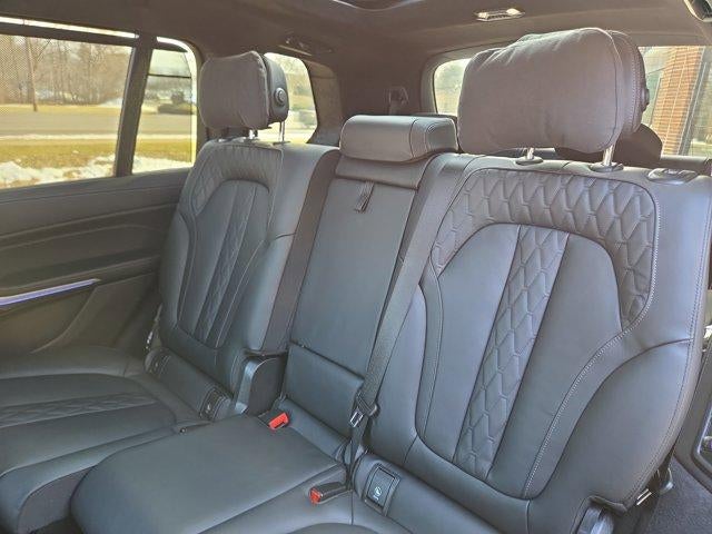 2026 BMW X7 M60i Sports Activity Vehicle