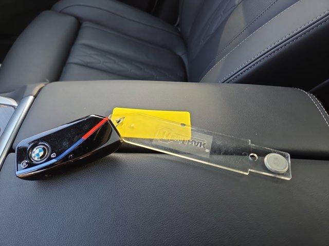 2026 BMW X7 M60i Sports Activity Vehicle