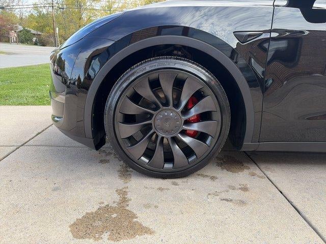 2025 Tesla Model Y Performance AWD *Ltd Avail*