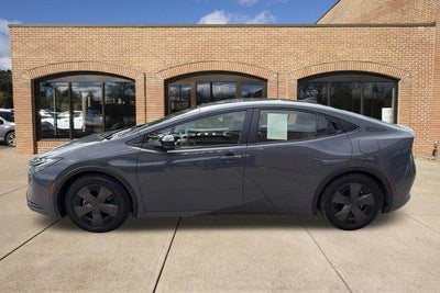 2025 Toyota Prius LE (Natl)
