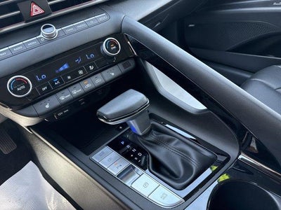 2024 Hyundai ELANTRA Limited IVT