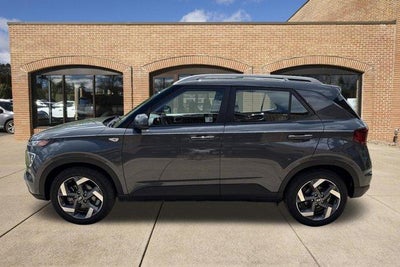 2025 Hyundai VENUE SEL IVT