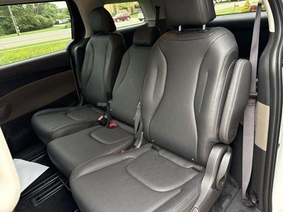 2026 Kia Carnival LXS FWD