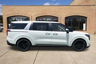 2026 Kia Carnival LXS FWD