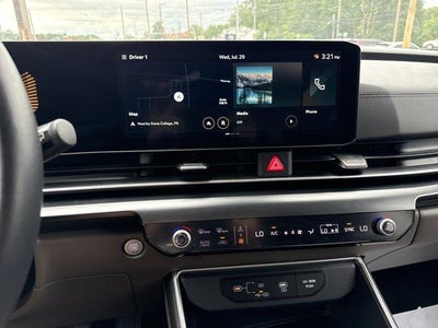2026 Kia Carnival LXS FWD