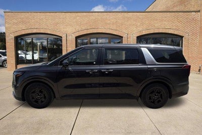 2025 Kia Carnival LXS FWD