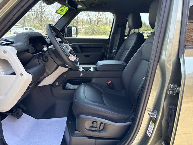 2025 Land Rover Defender 110 P300 S