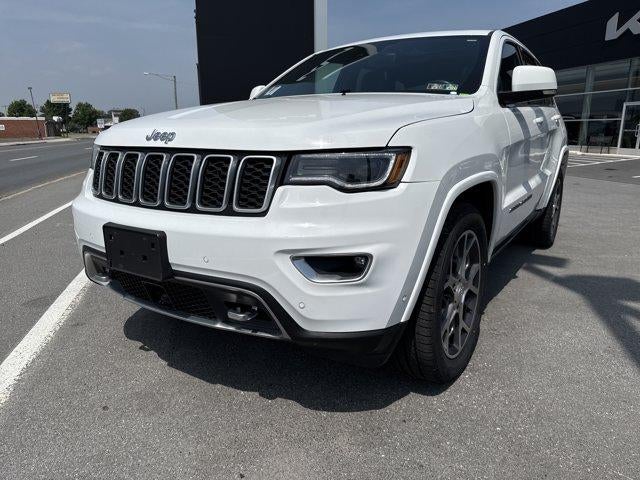 2018 Jeep Grand Cherokee Sterling Edition 4x4 *Ltd Avail*