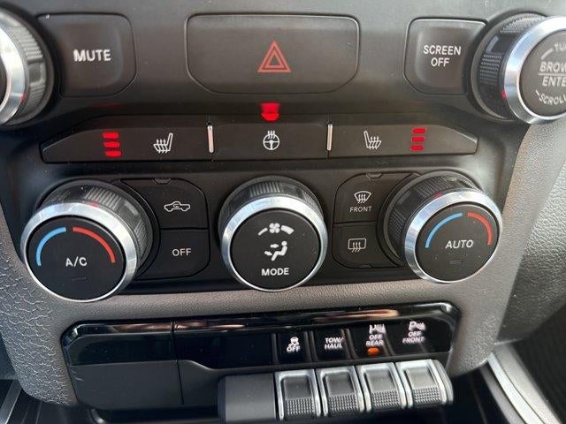 2021 RAM 1500 Big Horn 4x4 Crew Cab 5'7" Box