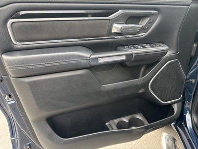 2021 RAM 1500 Laramie 4x4 Crew Cab 5'7" Box