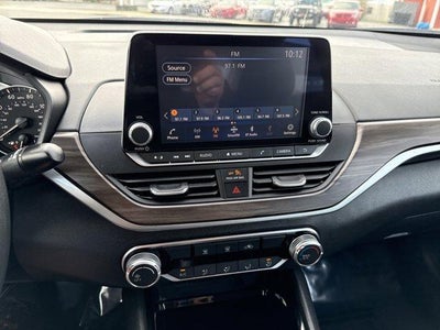 2024 Nissan Altima 2.5 SV Sedan