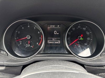 2017 Volkswagen Passat R-Line w/Comfort Pkg Auto