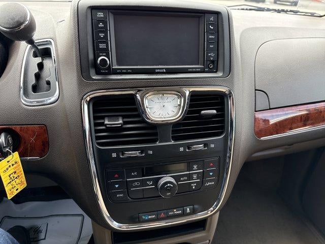 2013 Chrysler Town & Country 4dr Wgn Touring