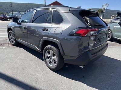 2025 Toyota RAV4 XLE AWD (Natl)