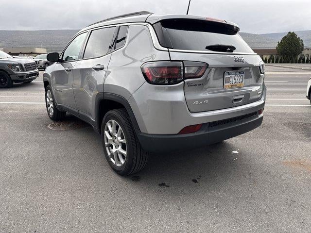 2022 Jeep Compass Latitude Lux