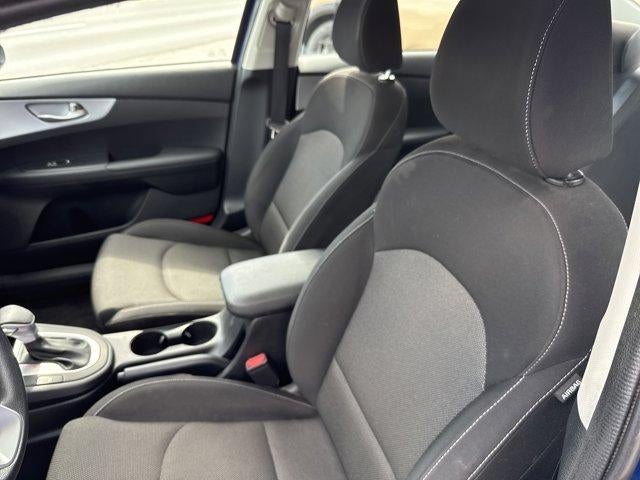 2024 Kia Forte LXS IVT