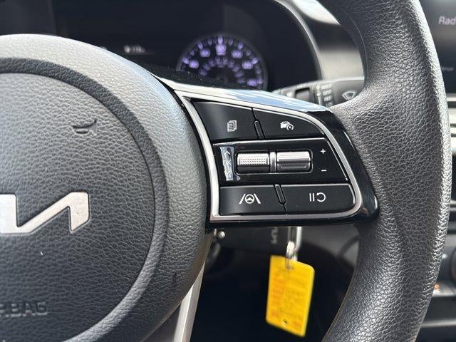2024 Kia Forte LXS IVT