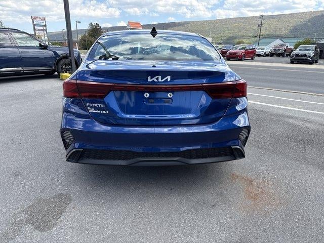 2024 Kia Forte LXS IVT