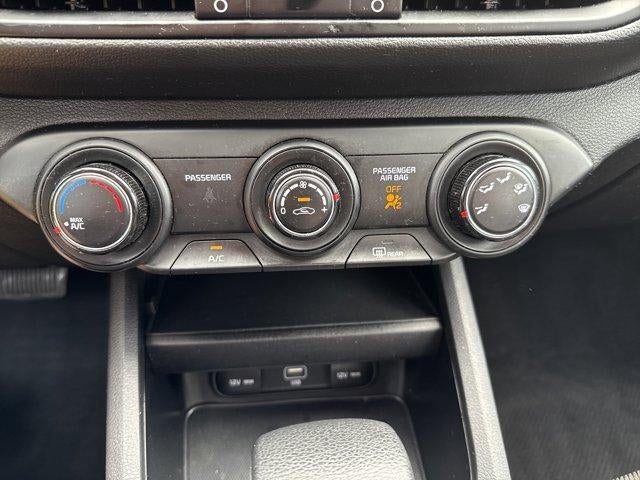 2023 Kia Forte LXS IVT