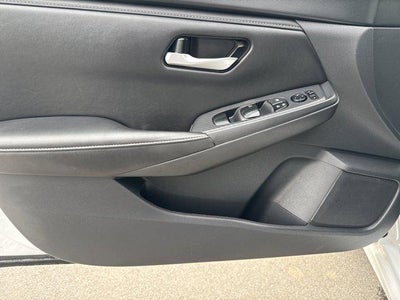 2024 Nissan Sentra SV CVT