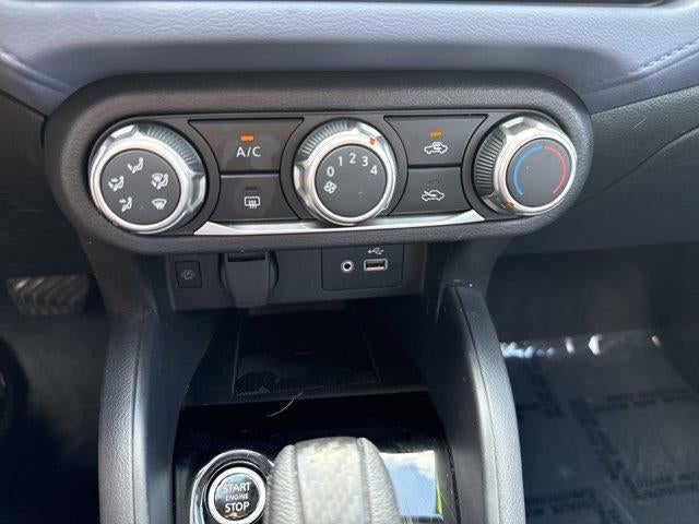 2024 Nissan Versa SV CVT