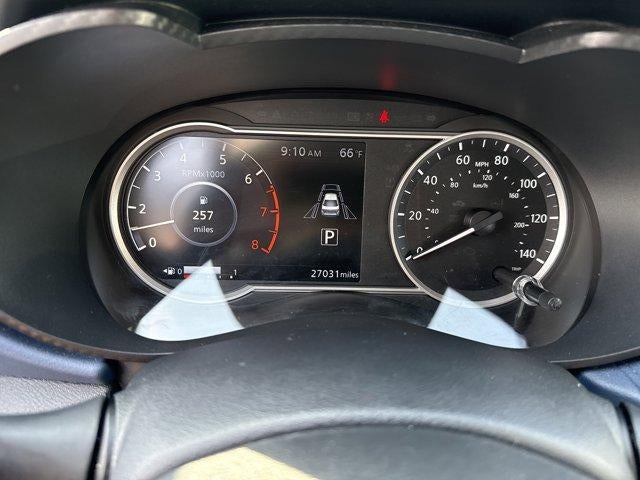 2025 Nissan Versa SV CVT