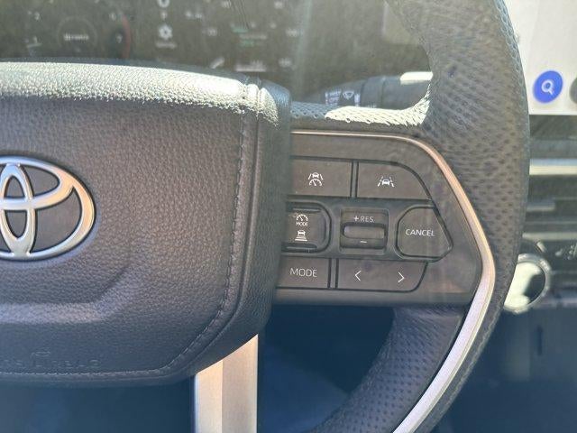 2026 Toyota Tacoma 4WD 4WD Limited Hybrid Double Cab 5' Bed AT (Natl)
