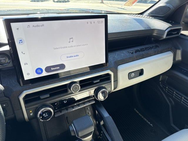 2026 Toyota Tacoma 4WD 4WD Limited Hybrid Double Cab 5' Bed AT (Natl)