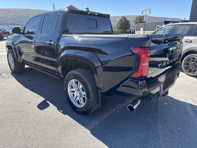 2026 Toyota Tacoma 4WD 4WD Limited Hybrid Double Cab 5' Bed AT (Natl)