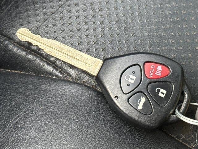2011 Toyota Camry 4dr Sdn V6 Auto SE (Natl)