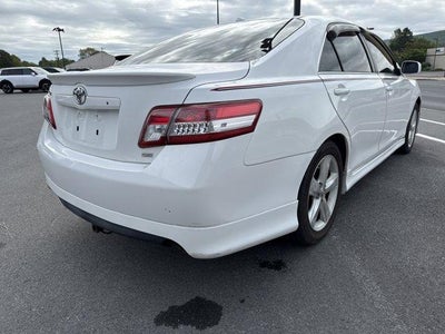 2011 Toyota Camry 4dr Sdn V6 Auto SE (Natl)