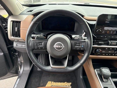 2022 Nissan Pathfinder Platinum 4WD