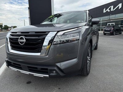 2022 Nissan Pathfinder Platinum 4WD