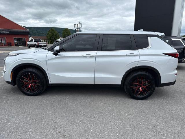 2023 Mitsubishi Outlander ES S-AWC