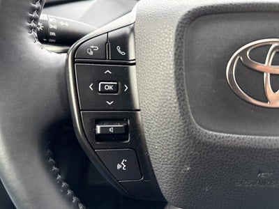 2024 Toyota Prius LE (Natl)