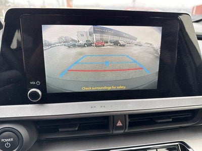 2024 Toyota Prius LE (Natl)