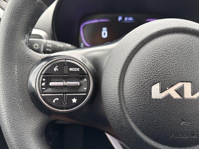 2024 Kia Soul LX IVT