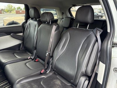 2022 Kia Carnival LXS FWD