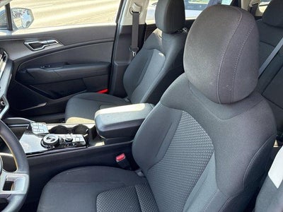 2023 Kia Sportage Hybrid LX AWD