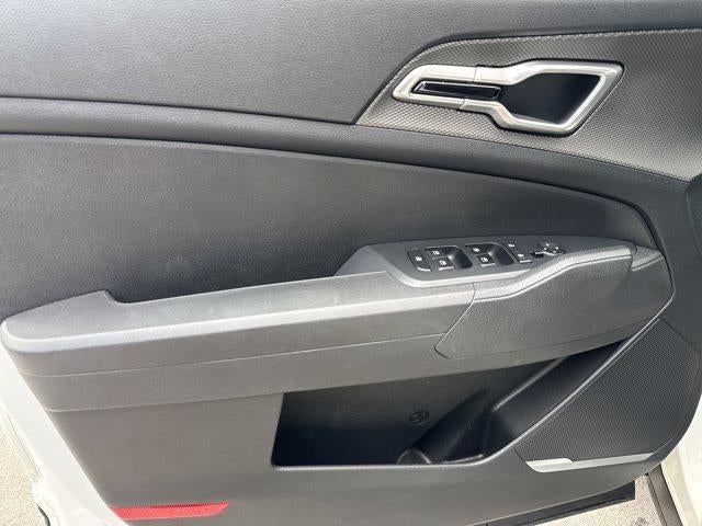2023 Kia Sportage Hybrid LX AWD