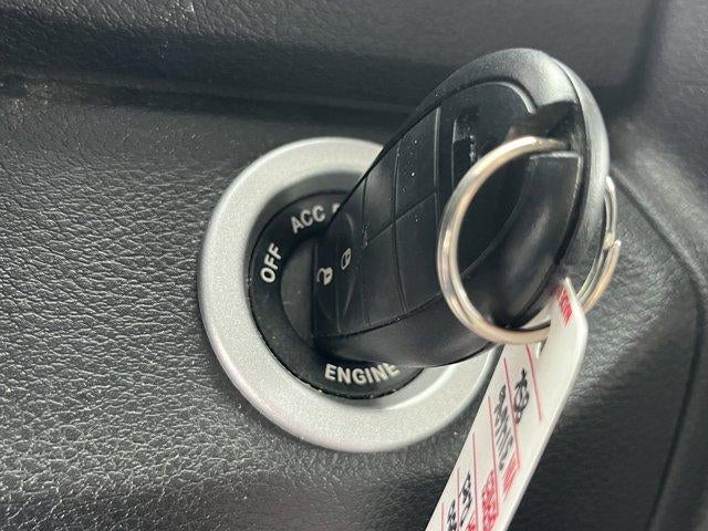 2016 RAM 1500 4WD Crew Cab 5.7 Ft Box Laramie