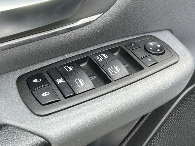 2022 RAM 1500 Big Horn 4x4 Quad Cab 6'4" Box