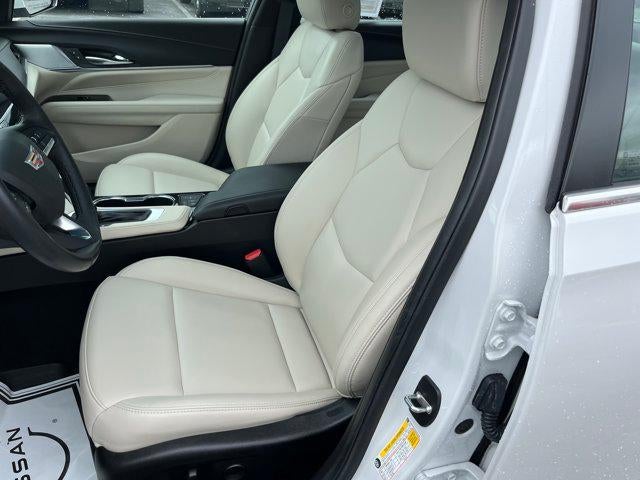 2025 Cadillac CT4 4dr Sdn Luxury