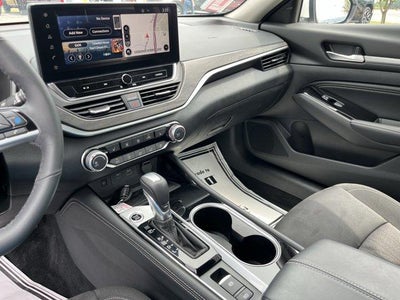 2023 Nissan Altima 2.5 SV AWD Sedan