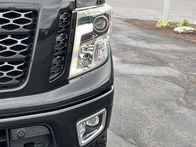 2019 Nissan Titan 4x4 Crew Cab PRO-4X
