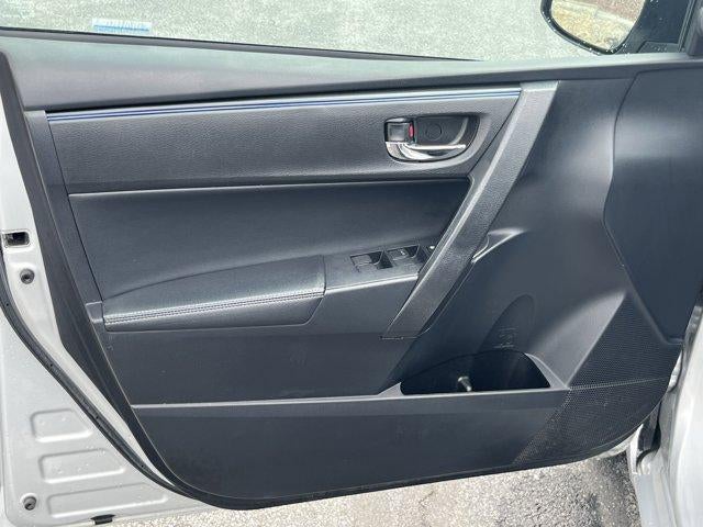 2018 Toyota Corolla SE CVT (Natl)