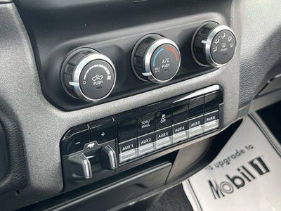 2019 RAM 2500 Tradesman 4x4 Reg Cab 8' Box