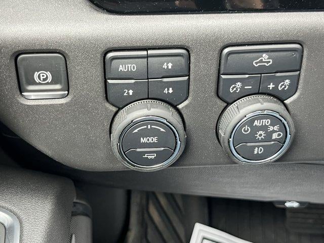 2025 Chevrolet Silverado 1500 Crew Cab Short Box 4-Wheel Drive LT Trail Boss
