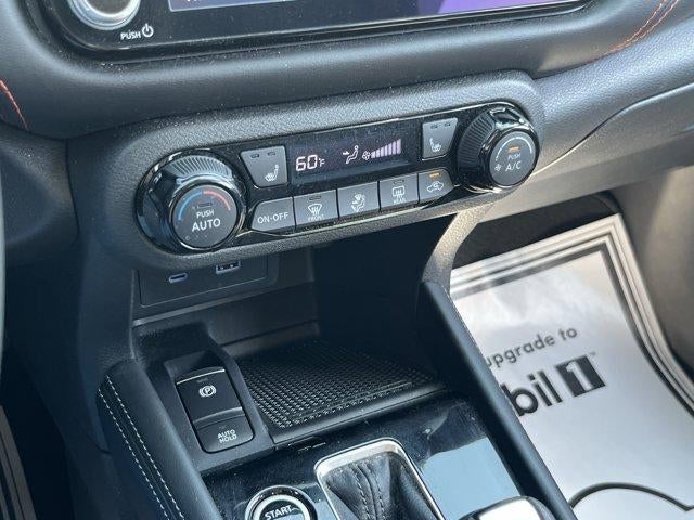 2024 Nissan Kicks SR FWD