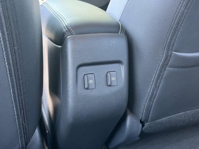 2024 Nissan Kicks SR FWD